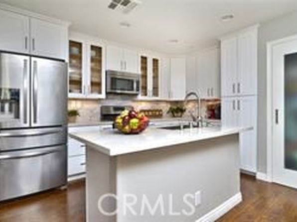 452 Hummingbird Dr