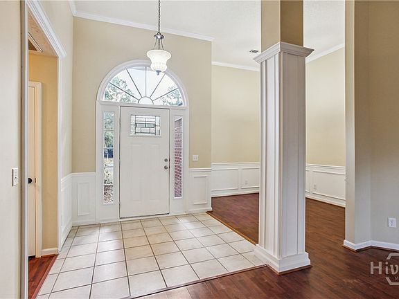 2nd image of 391 Shady Oak Circle