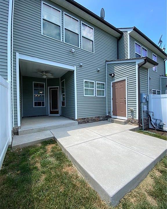 Covered patio area