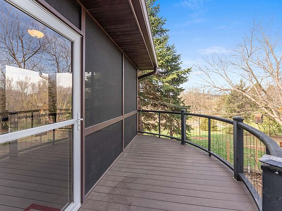 3rd image of 1305 S Barbara Cir