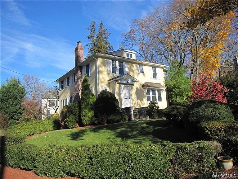 1st image of 25 Mayhew Ave