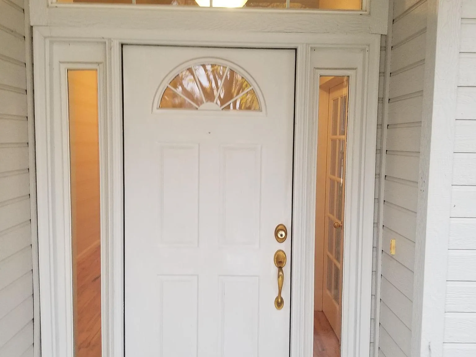 4 bed, 2036 sqft, $2,900 — Photo 3
