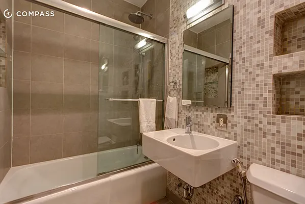 Sold by Compass | media 7