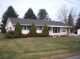 21 Mann Ave, Mill Hall, PA 17751