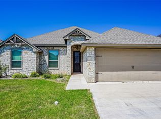 3304 Arrow Creek Dr, Granbury, TX 76049