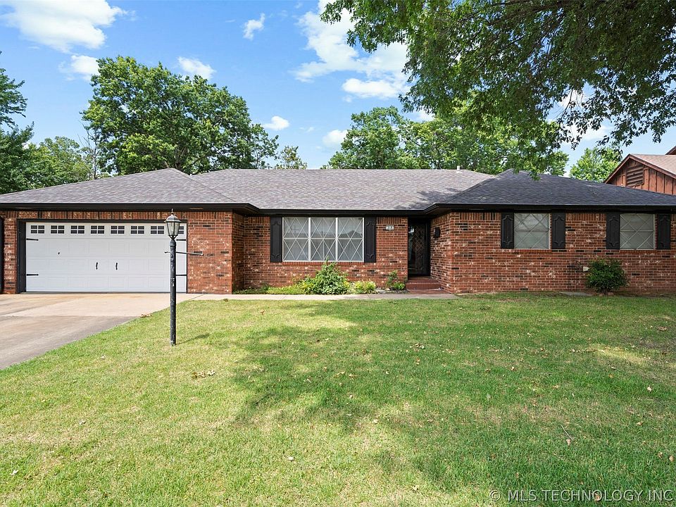 1st image of 318 Sunset Dr