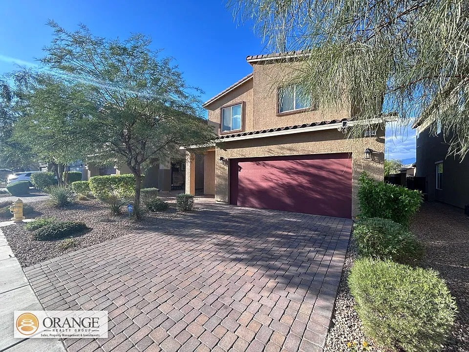 1054 Twincrest Ave