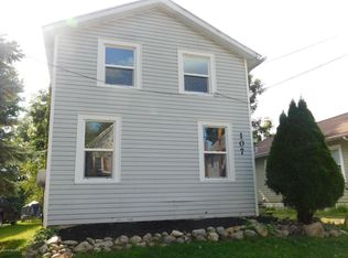 107 N Main St, Ceresco, MI 49033
