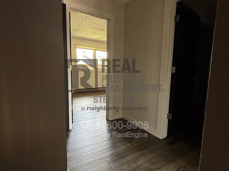 2107 Chatalet Ln #F — Photo 11