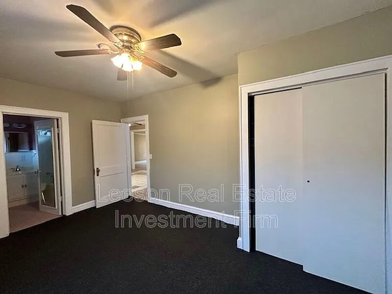 1101 College St #2208 — Photo 10