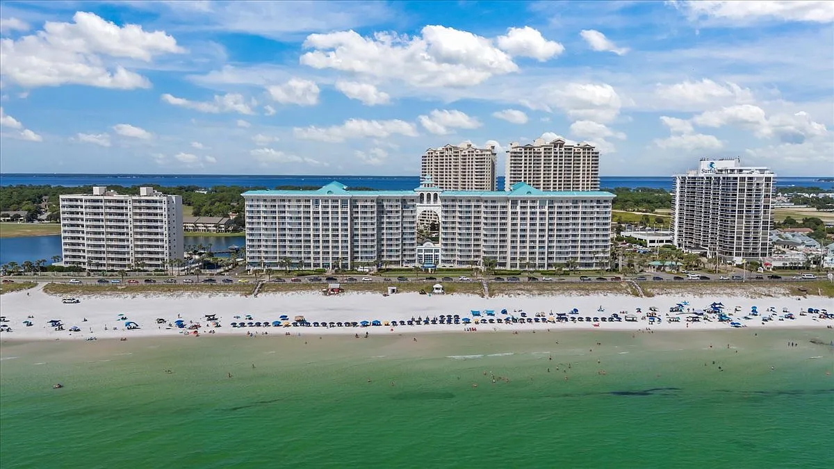 2 bed, 1072 sqft, $3,000 — Photo 3