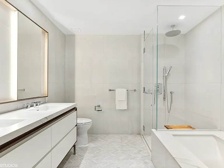505 W 43rd St #12H — Photo 6
