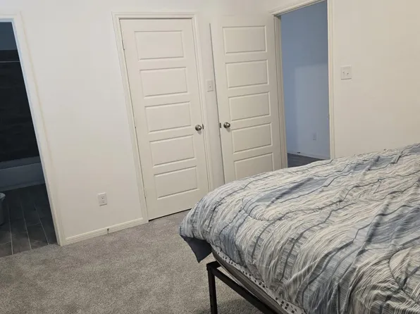(undisclosed Address), Houston, TX 77044