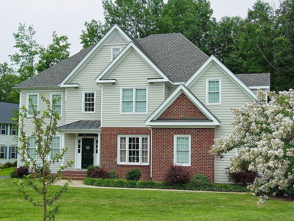 1st image of 809 Winterberry Dr