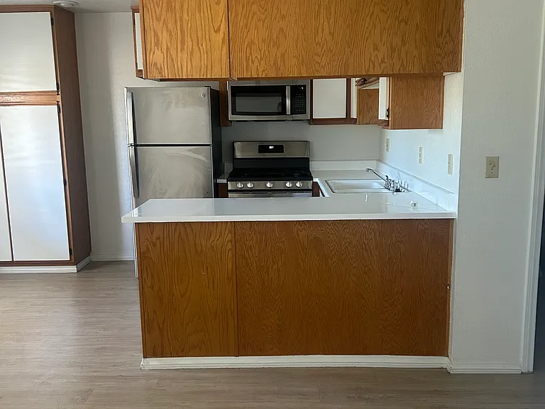 1312 Capri Dr #202 — Photo 16