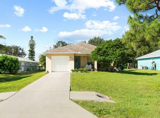 5538 SE Pine Ave, Stuart, FL 34997
