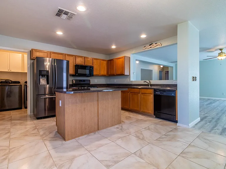 7753 W Oak Stream Rd — Photo 3