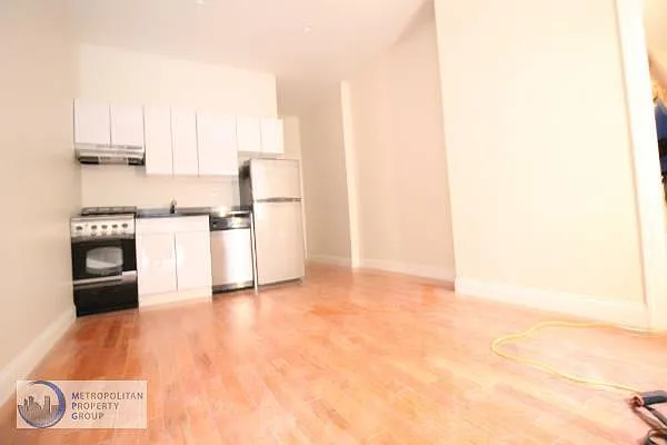 Rented by Metropolitan Property Group | media 21