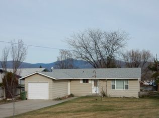 721 W Ridge Dr, Omak, WA 98841