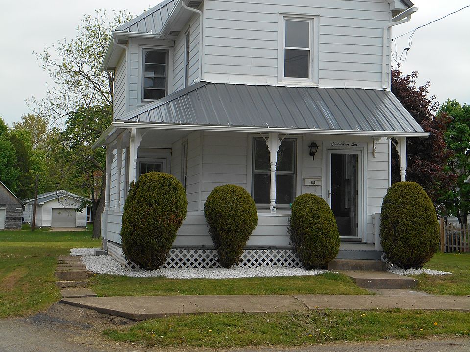 1710 Chestnut St.