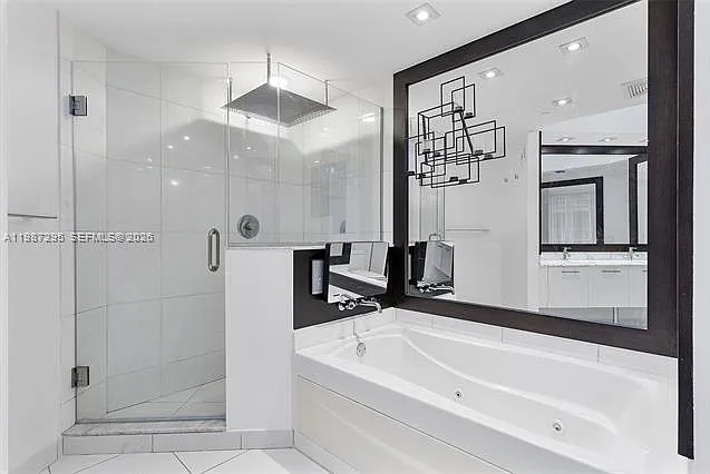 55 SE 6th St #1607 — Photo 8