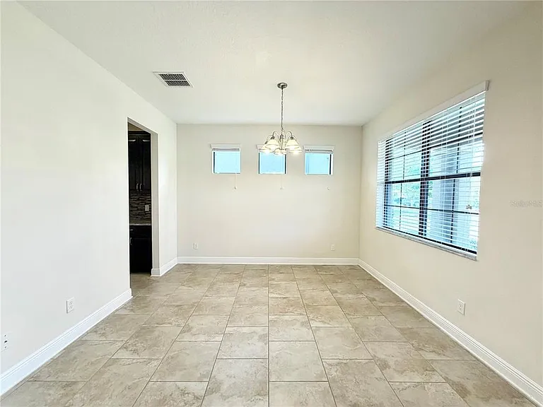 19522 Whispering Brook Dr — Photo 37