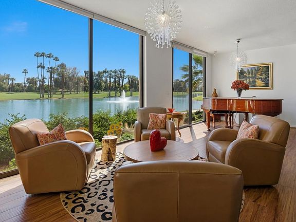 3rd image of 910 Island Dr APT 109