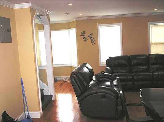 Rented by H.P. Greenfield Real Estate | media 13