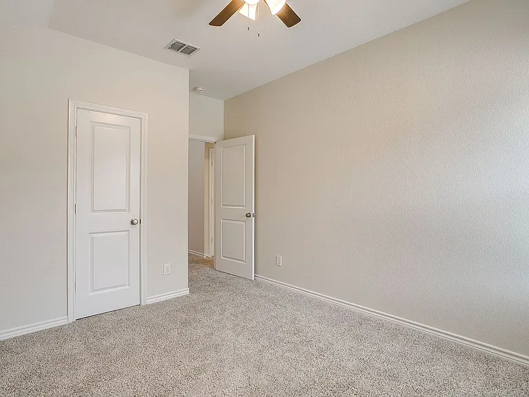 3801 Weatherstone Dr — Photo 33