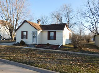 117 W Durant St, Walcott, IA 52773