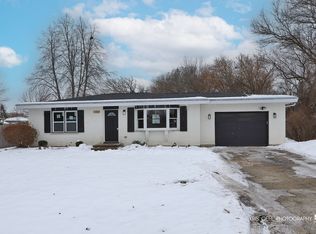 1007 Oeffling Dr, McHenry, IL 60051