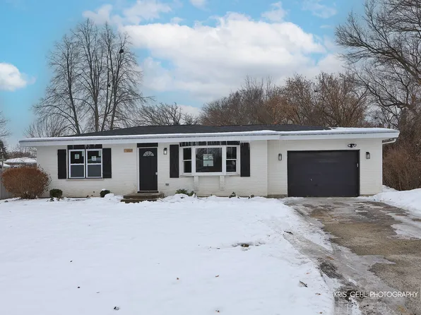 1007 Oeffling Dr, McHenry, IL 60051