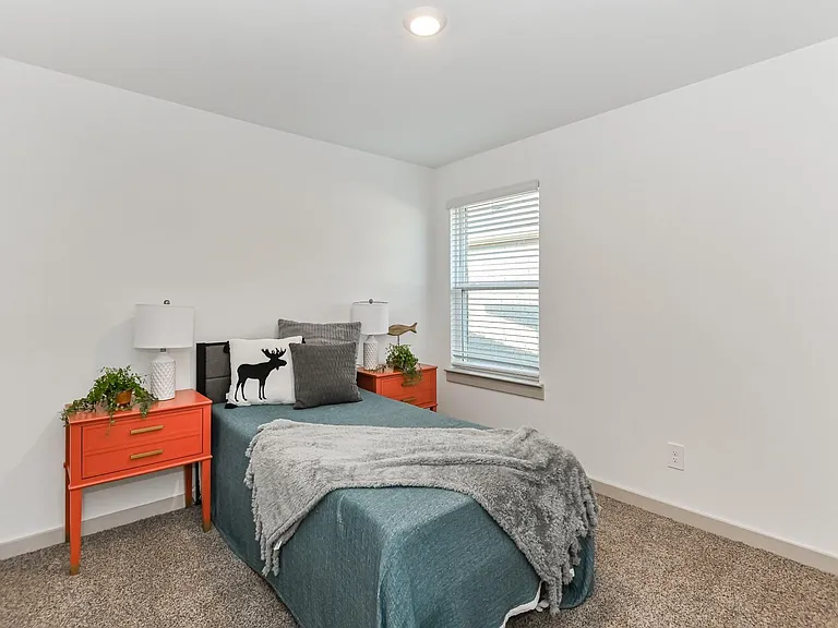 7811 Golden Rubia Ln — Photo 10