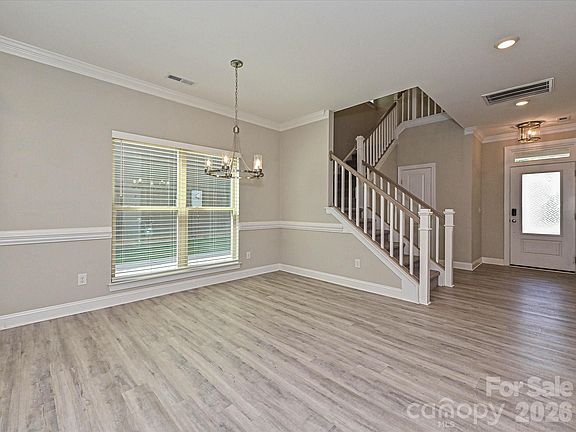 5th image of 6320 Kennard Dr