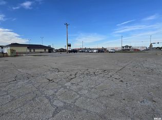 630 N Commercial St, Harrisburg, IL 62946