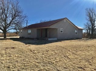 11944 N 2110th Rd, Dill City, OK 73641