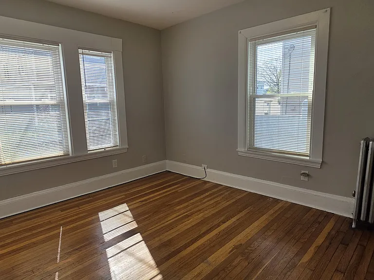 53 Arlington St #1 — Photo 7