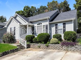 108 Hoskins Cir, Burlington, NC 27215