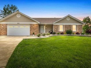 2913 Marbach Ct, Saint Charles, MO