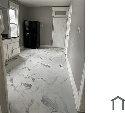 1st image of 846 S 14th St Floor 2