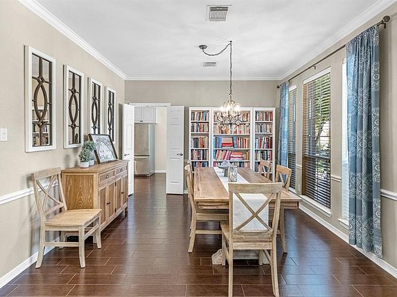 5th image of 2707 Lansing Court