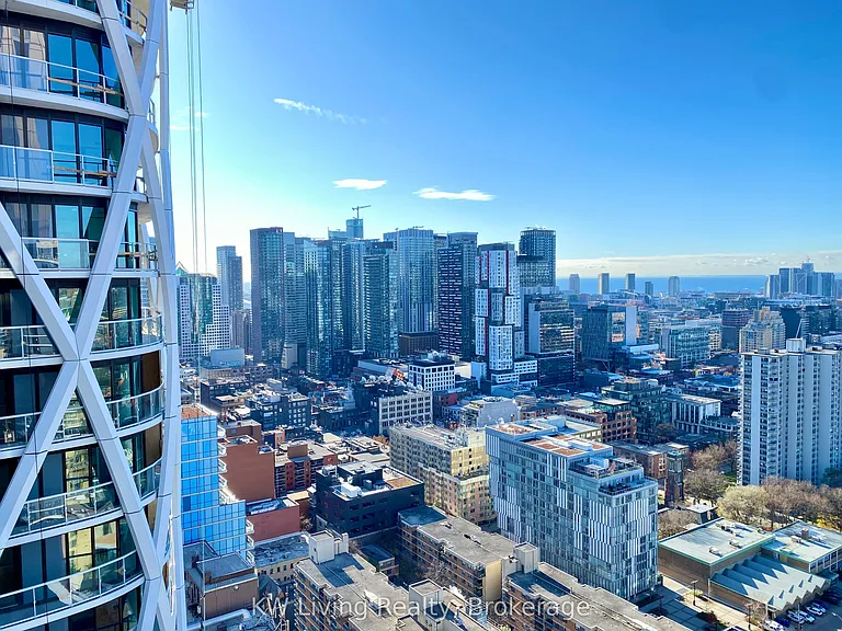 238 Simcoe St #3208 — Photo 32