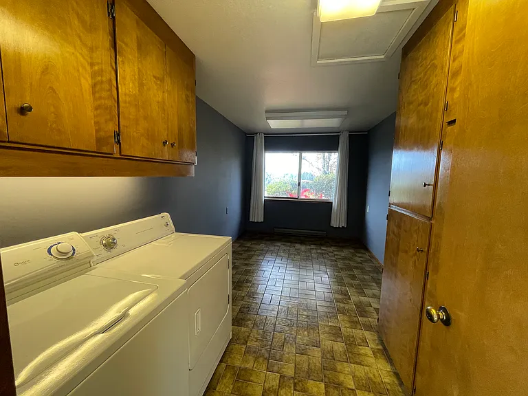 24401 Rich Ranch Rd — Photo 43