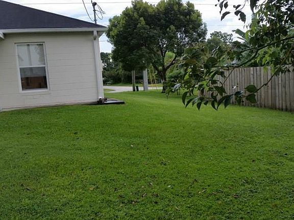 5th image of 2734 Newmark Dr