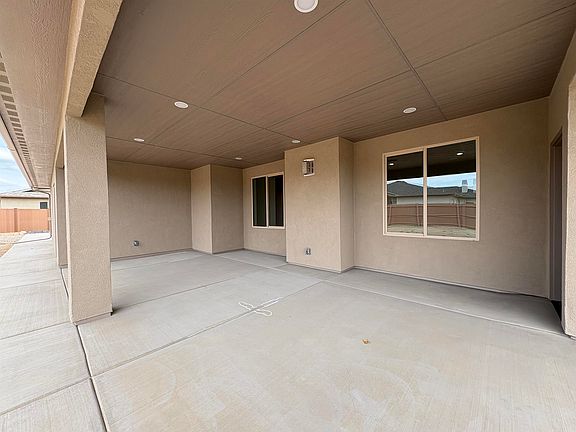 4th image of 2640 Tiger Eye Ln