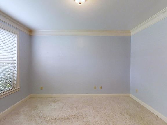4th image of 193 Seaton Avenue