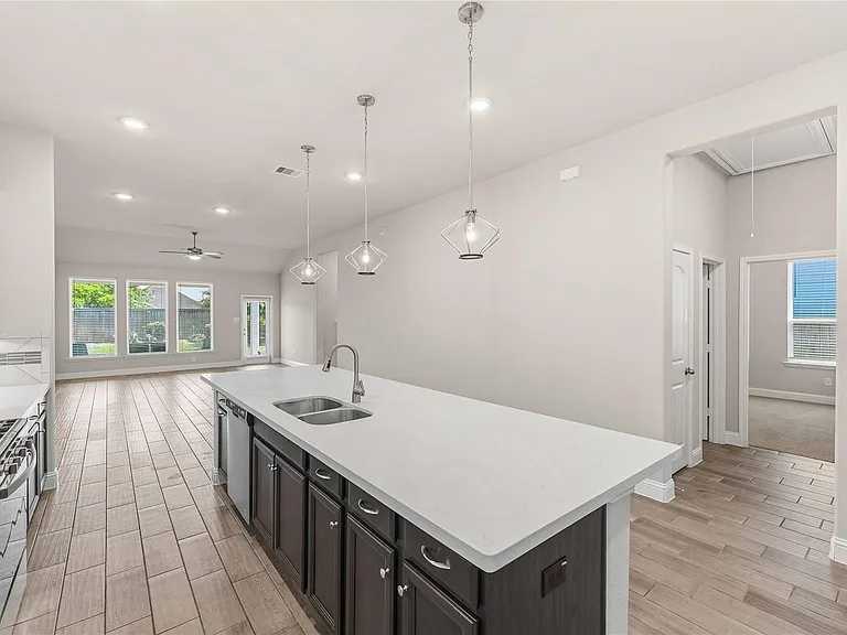 11926 Symphony Park Ct — Photo 8