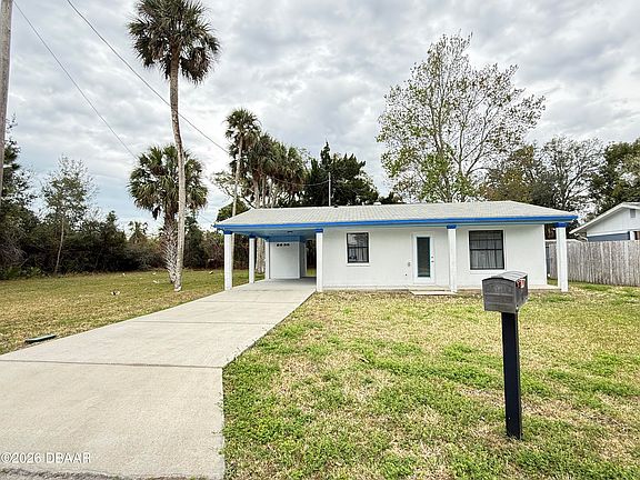 3rd image of 302 Adele St