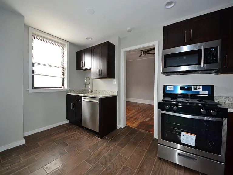3324 S Halsted St #3F — Photo 2