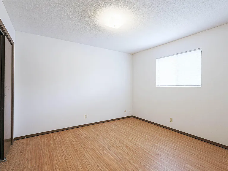 1728 S 14th St #13 — Photo 12